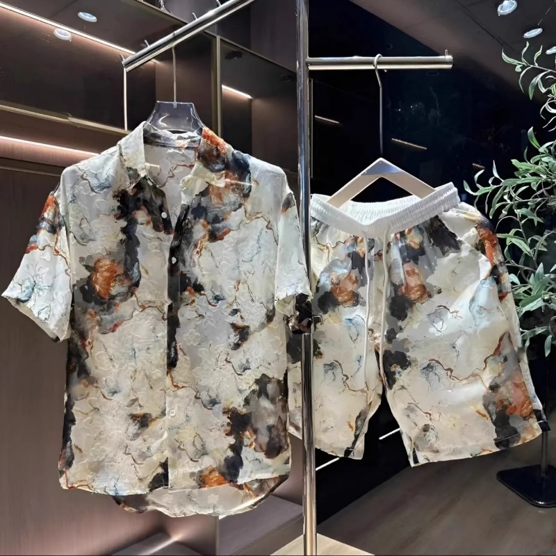 Men'S Fashion Looks - Modischer und lässiger Herren-Zweiteiler mit bedruckten